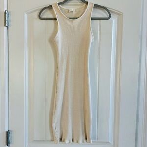 Chic Sleeveless Beige Dress